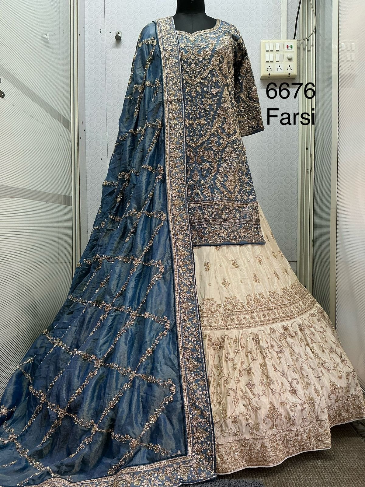 Beautiful Farsi style Lehanga with kurti and Dupatta!!