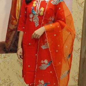 Red suit♥️ three  piece 
pure Muslin fabric 
Organza dupatta